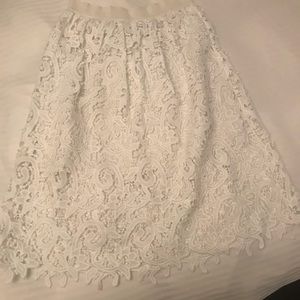 NWT Ann Taylor White Lace Skirt Size 2